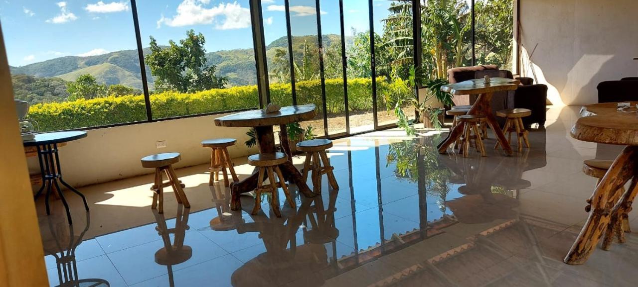Rancho Huacatay Bed & Breakfast Monteverde ภายนอก รูปภาพ